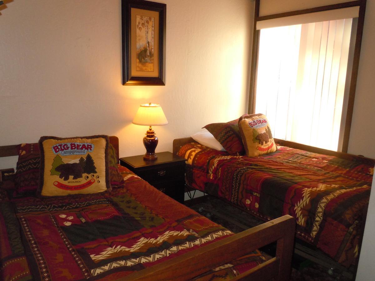 Two-Bedroom Plus Den Economy Unit #81 By Escape For All Seasons Bus Lic #23546 Big Bear Lake Exterior foto